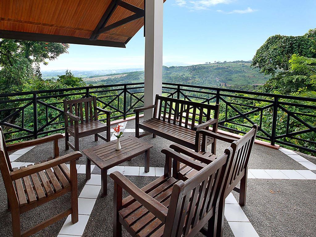 Gunung Geulis Cottages Managed By Royal Tulip Bogor Eksteriør billede